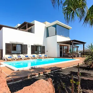 Hipoclub Villas,tabarovilla Villa Playa Blanca (Lanzarote)